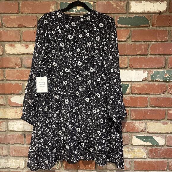ABLE able naomi flowy mini dress black white floral print size 1X NWT $148 msrp - Picture 8 of 10